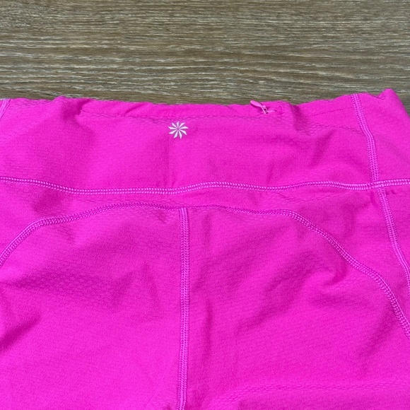 ATHLETA Electric Fuchsia Dobby Action Crop Legging Sz M Pull-On Athletic - Picture 10 of 14